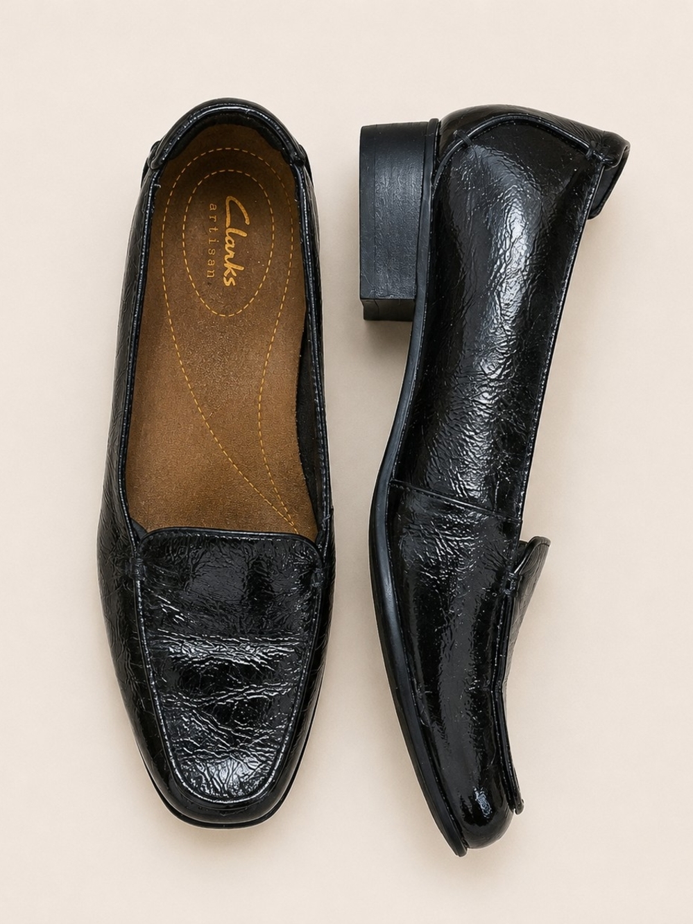 Clarks Artisan Black Patent Loafers Womens 9